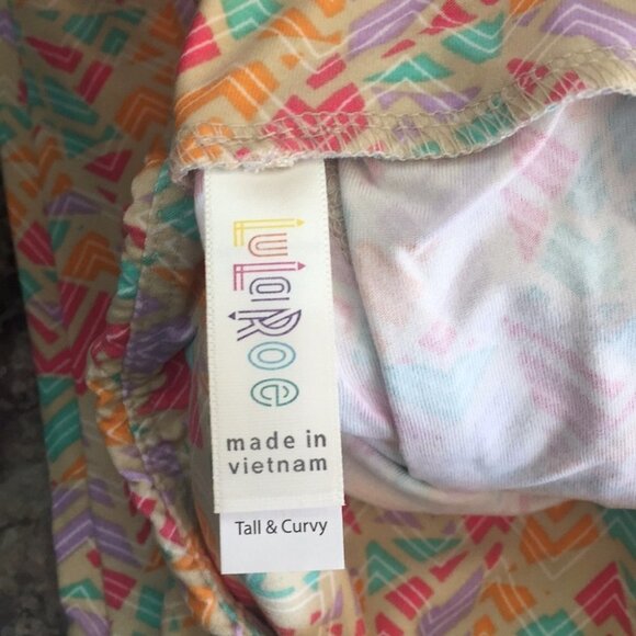 TC NWOT LuLaRoe Leggings BB42 1063 - Picture 3 of 3